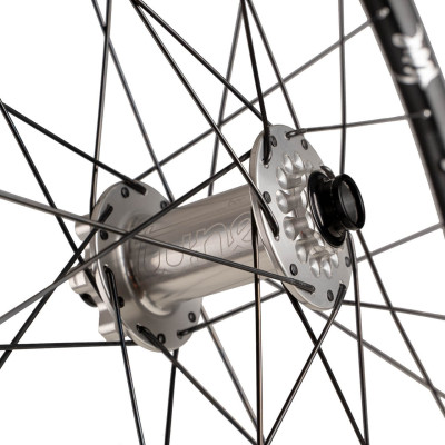 Tune Race 23 29″ 1466g Vypletené kolesá