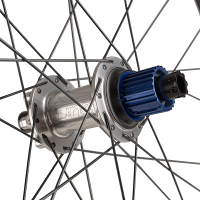 Tune Race 23 29″ 1466g Vypletené kolesá