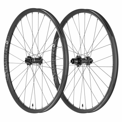 INDUSTRY NINE 29″ ENDURO S HYDRA 28H 1900g Vypletené kolesá