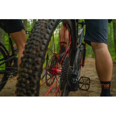 INDUSTRY NINE Solix Trail Carbon Spoked Wheels