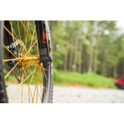 INDUSTRY NINE Hydra2 Trail Carbon Spoked Wheels