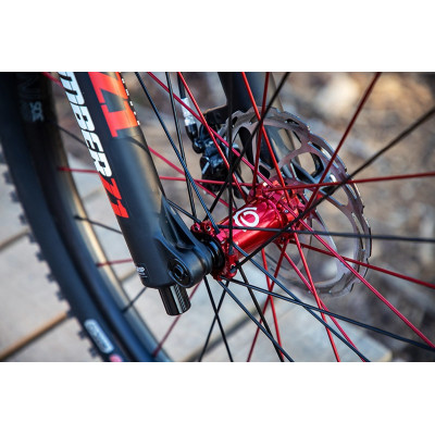 INDUSTRY NINE 29″ENDURO 305 V3 32H 1850g Vypletené kolesá