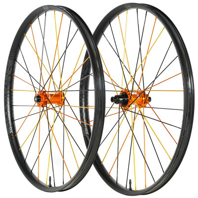 INDUSTRY NINE 29″ ULTRALITE 280 CARBON 1450g Vypletené kolesá