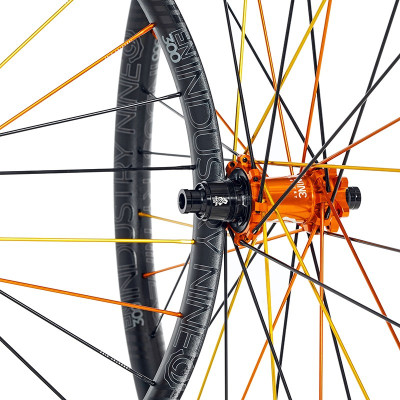 INDUSTRY NINE 29″ ULTRALITE 280 CARBON 1450g Vypletené kolesá