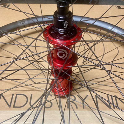 WHEELSET INDUSTRY NINE HYDRA | REVERSE BLACKONE ALU Spoked wheels