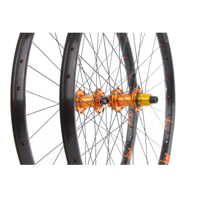 Tune Race 29 Endurance 27.5″ 1676g Wheelset