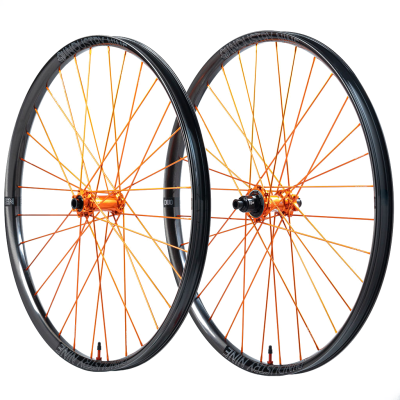INDUSTRY NINE Hydra2 Enduro Carbon Spoked Wheels
