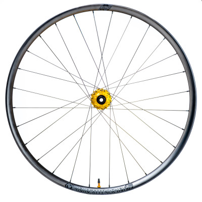 INDUSTRY NINE Hydra2 Enduro S Carbon Spoked Wheels