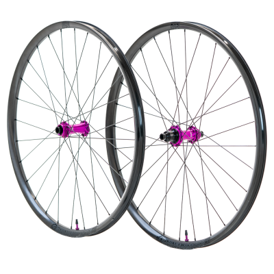 INDUSTRY NINE Solix Trail S Carbon Vypletené kolesá