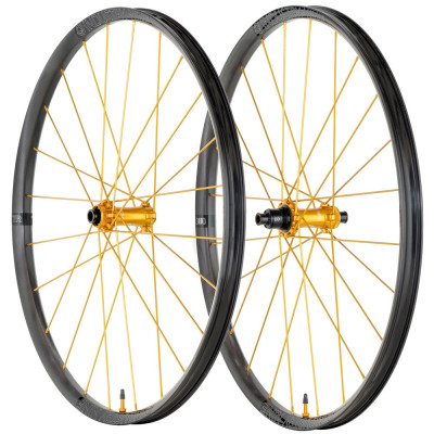 INDUSTRY NINE Solix Trail Carbon Vypletené kolesá