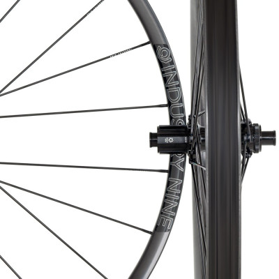 INDUSTRY NINE Solix XC Carbon Spoked Wheels