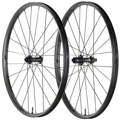 INDUSTRY NINE Solix XC Carbon Spoked Wheels