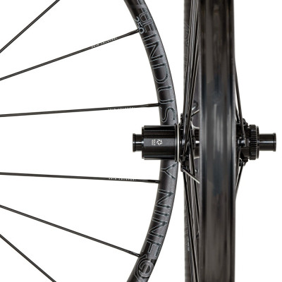 INDUSTRY NINE Solix G UL250a Spoked Wheels