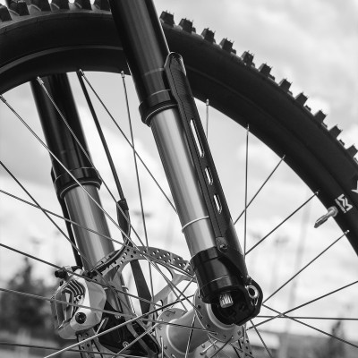 INTEND BLACKLINE FLASH 38 29" 160-190mm