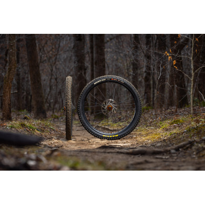 INDUSTRY NINE Hydra2 TRAIL-S HBW Spoked Wheels