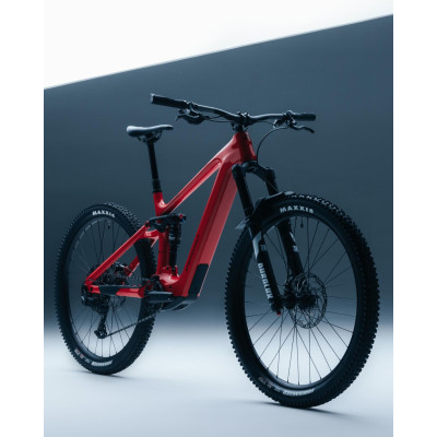 STEPPENWOLF Tundra 9.0 Avinox racing red gloss