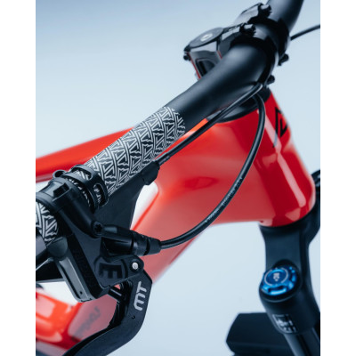 STEPPENWOLF Tundra 9.0 DJI racing red gloss