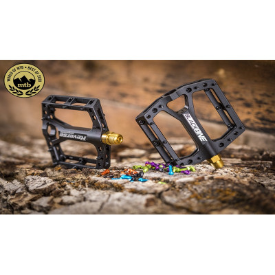 REVERSE Black ONE Titanium Pedále Black/Black